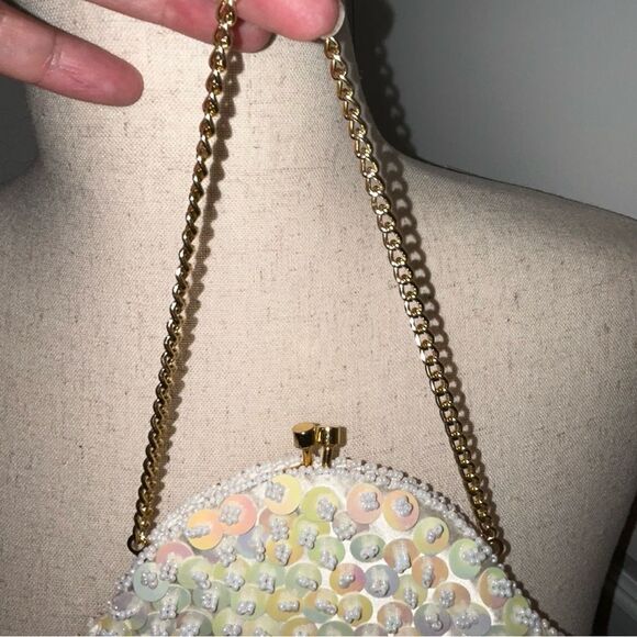 Handmade Sequins Embellished Kiss Lock Statement Evening Bag - Picture 6 of 7